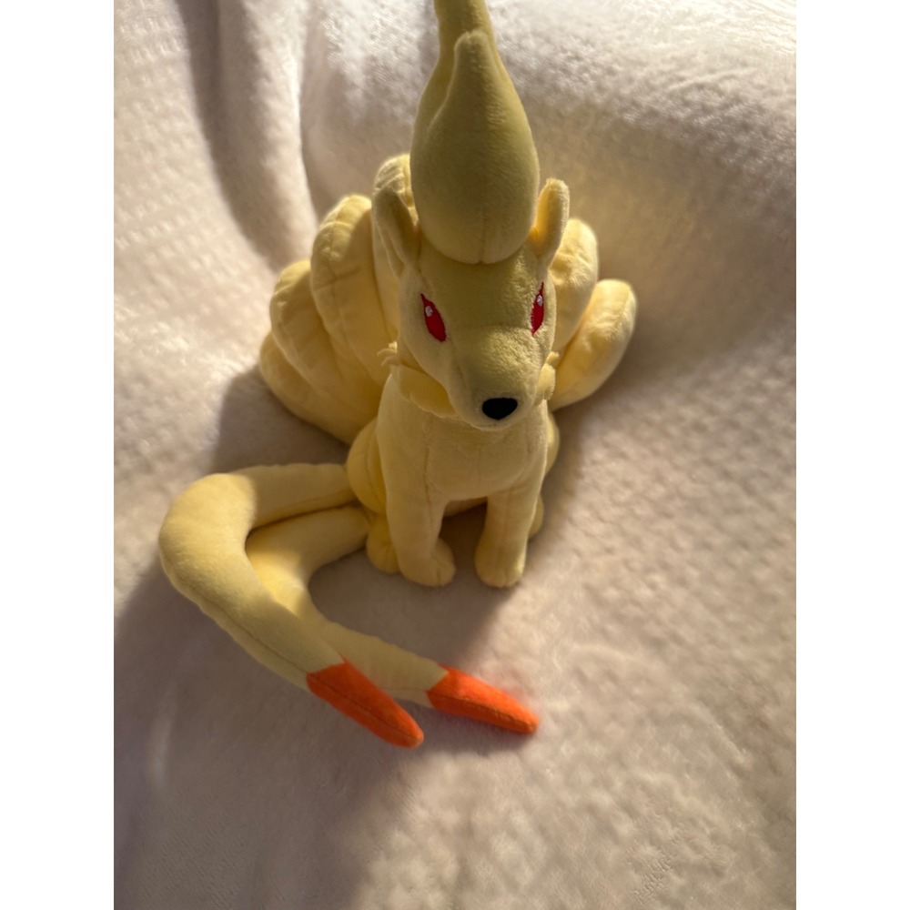 Pokemon Center Ninetales Plush 2016 Sitting Yellow Fire Type Collectible 9.5"
